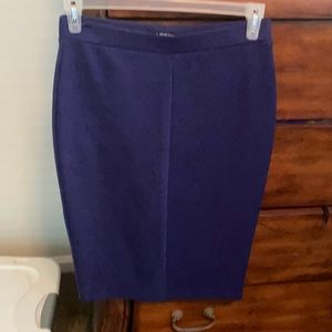 Fitted cotton skirt